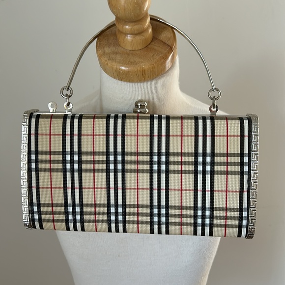 Fashion Plaid Vinyl/Silver Tone Metal Purse - Picture 2 of 10